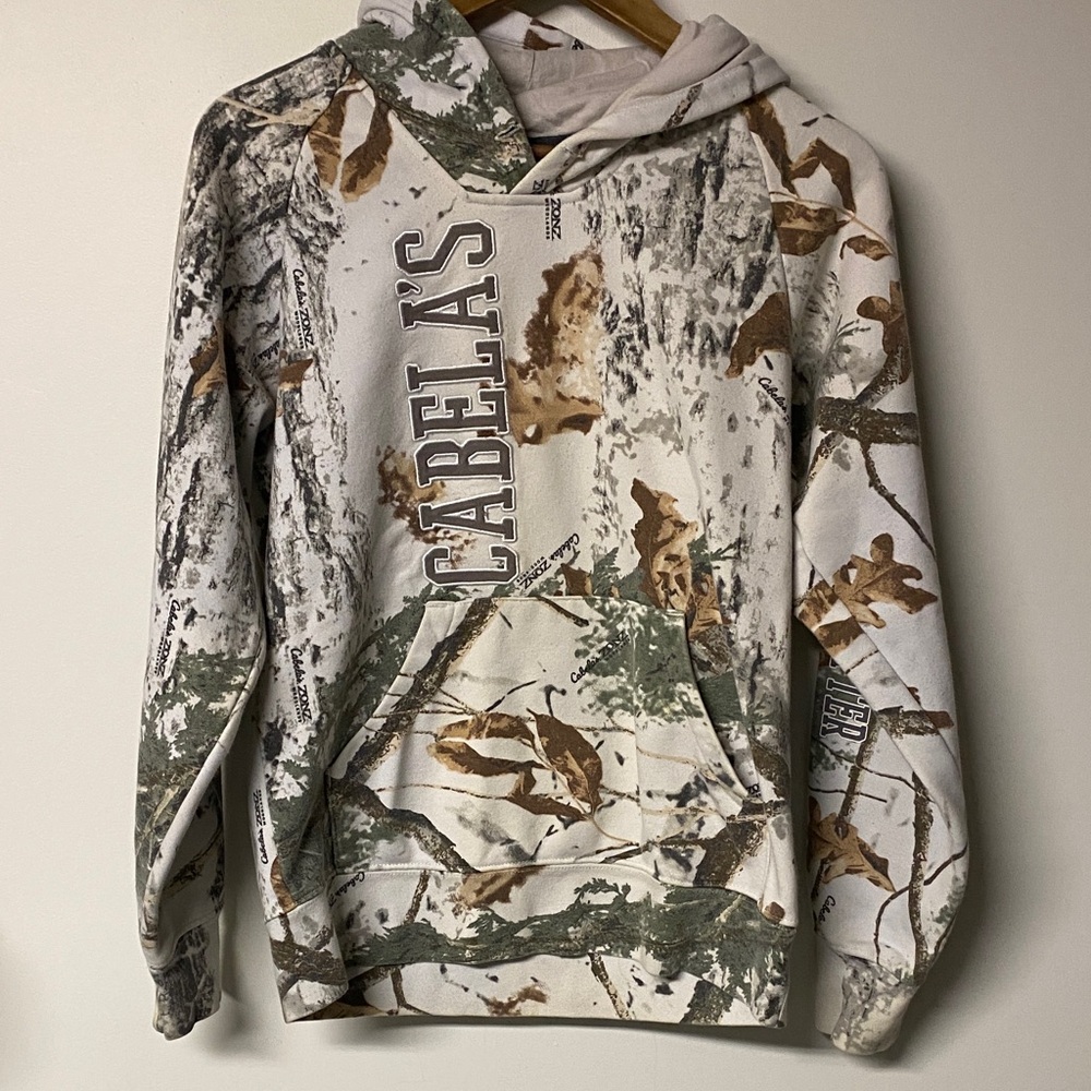 CABELA’S Men's Woodland Camouflage Hoodie